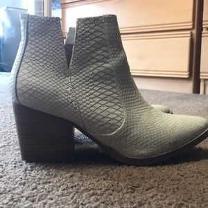 Printed, textured booties